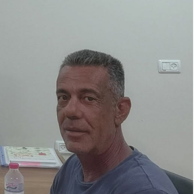 אמיר מוחתאר